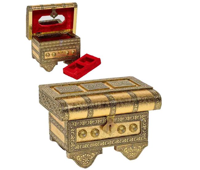 d2720efa58be84081fb4372783c617305e1bdc17_f80ffe326f094859847a2f06c4a69dee Precio Bajo Joyero de metal repujado dorado 17,5x11,5x11 - Conforama